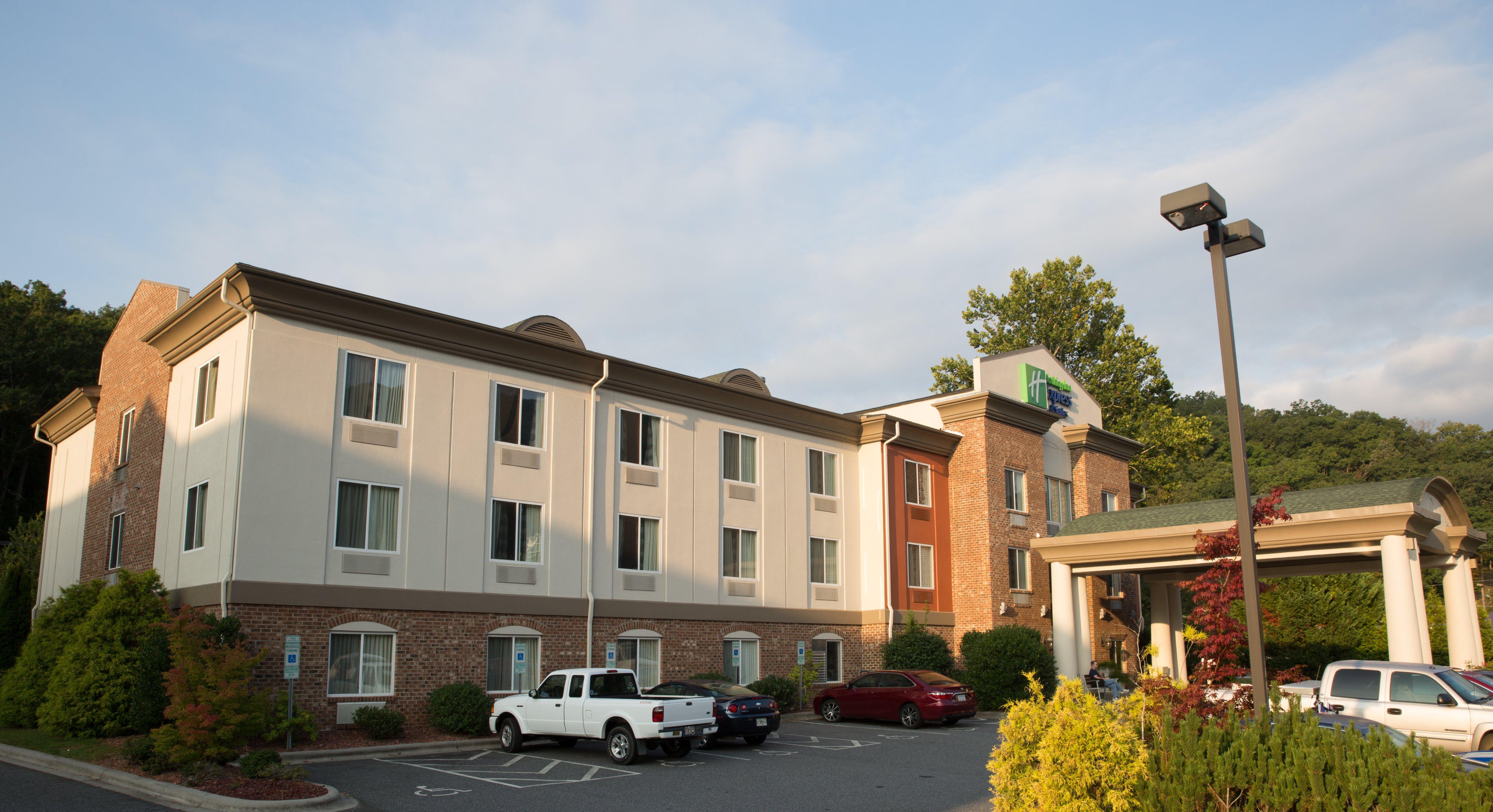 Holiday Inn Express Hotel & Suites Cherokee-Casino By Ihg Ngoại thất bức ảnh