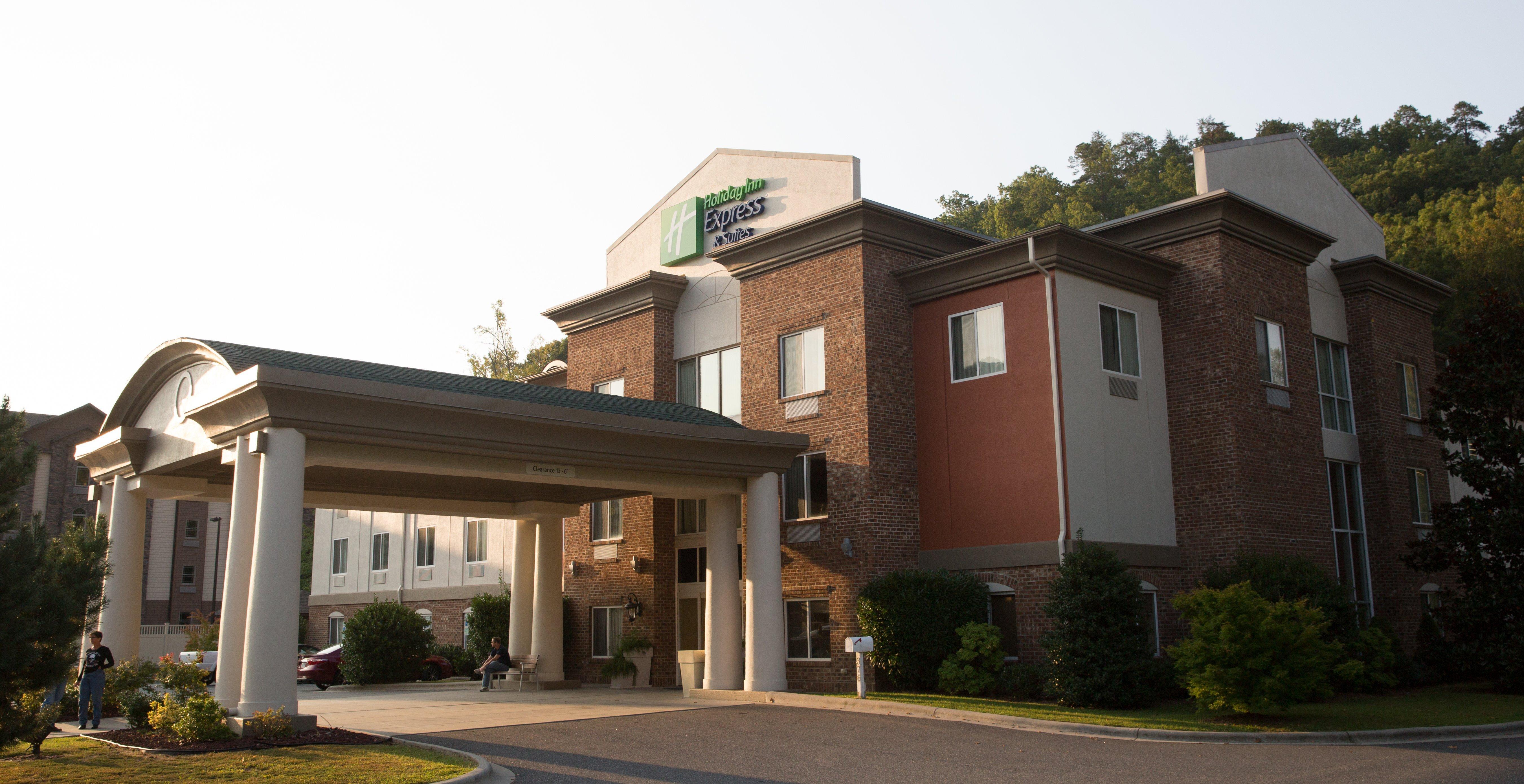 Holiday Inn Express Hotel & Suites Cherokee-Casino By Ihg Ngoại thất bức ảnh