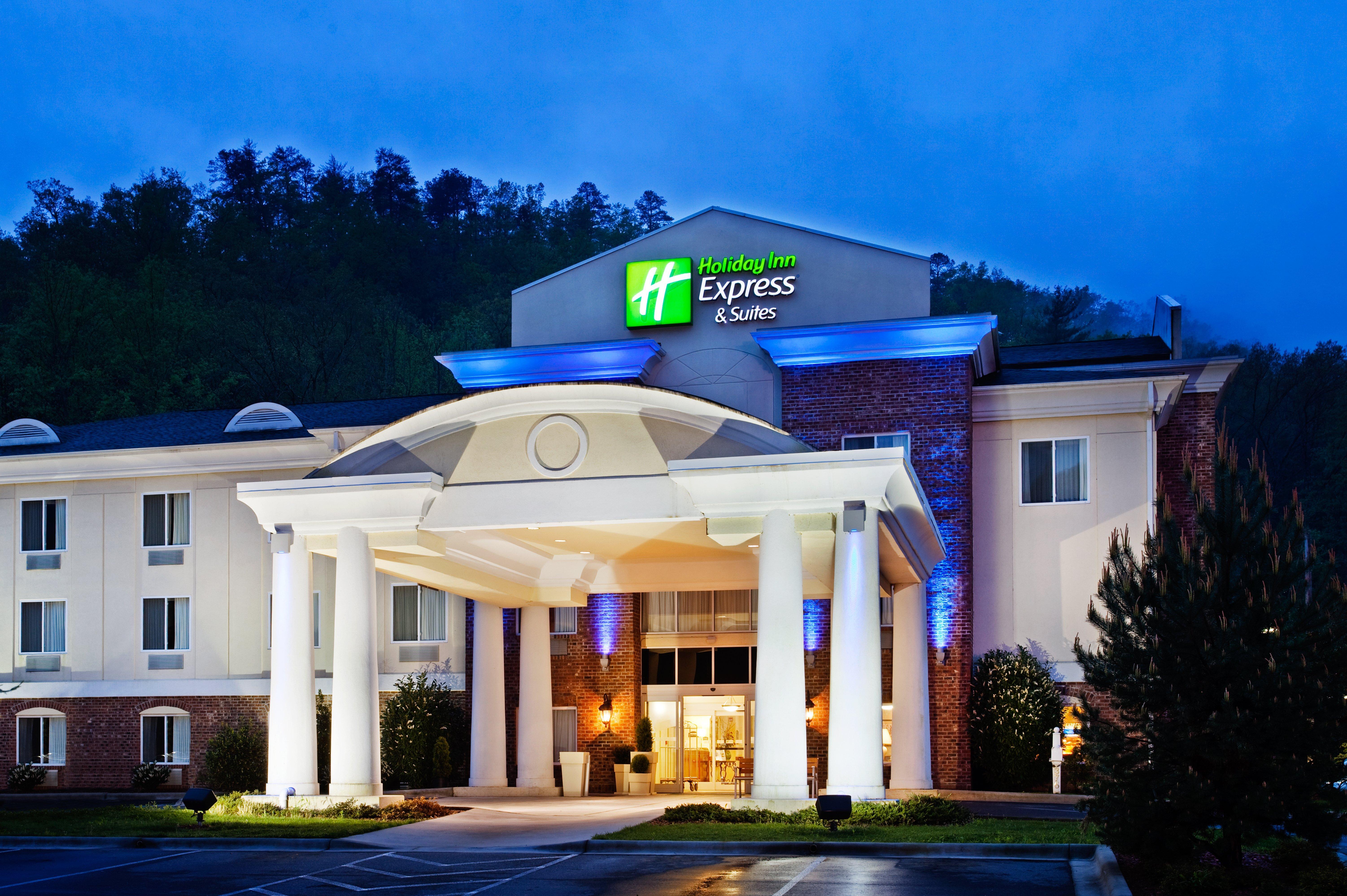 Holiday Inn Express Hotel & Suites Cherokee-Casino By Ihg Ngoại thất bức ảnh